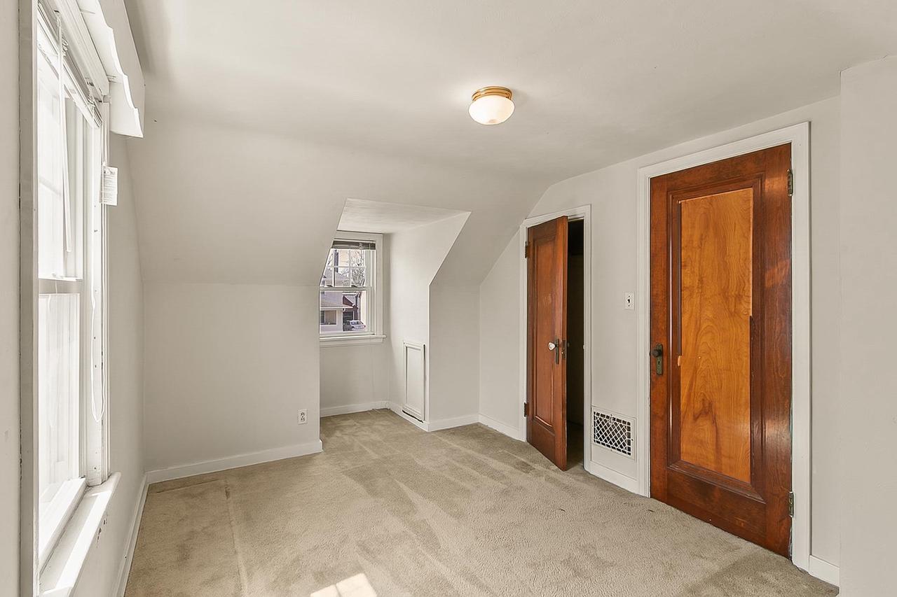 736 Eisenhower Avenue