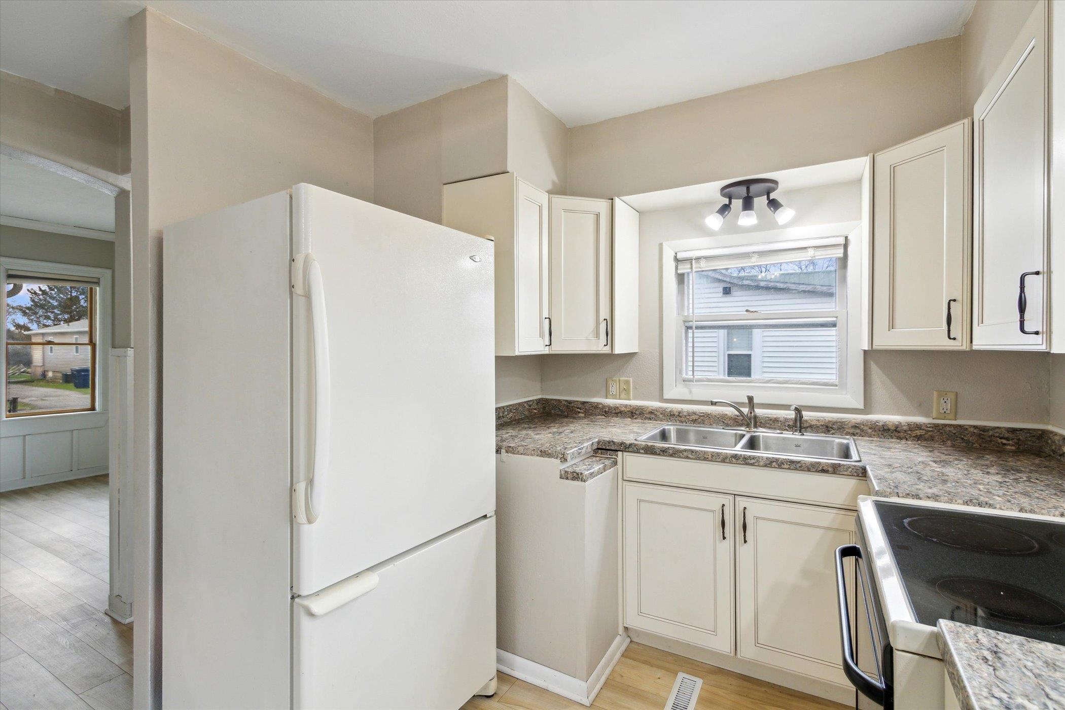 1108 Bouchard Avenue