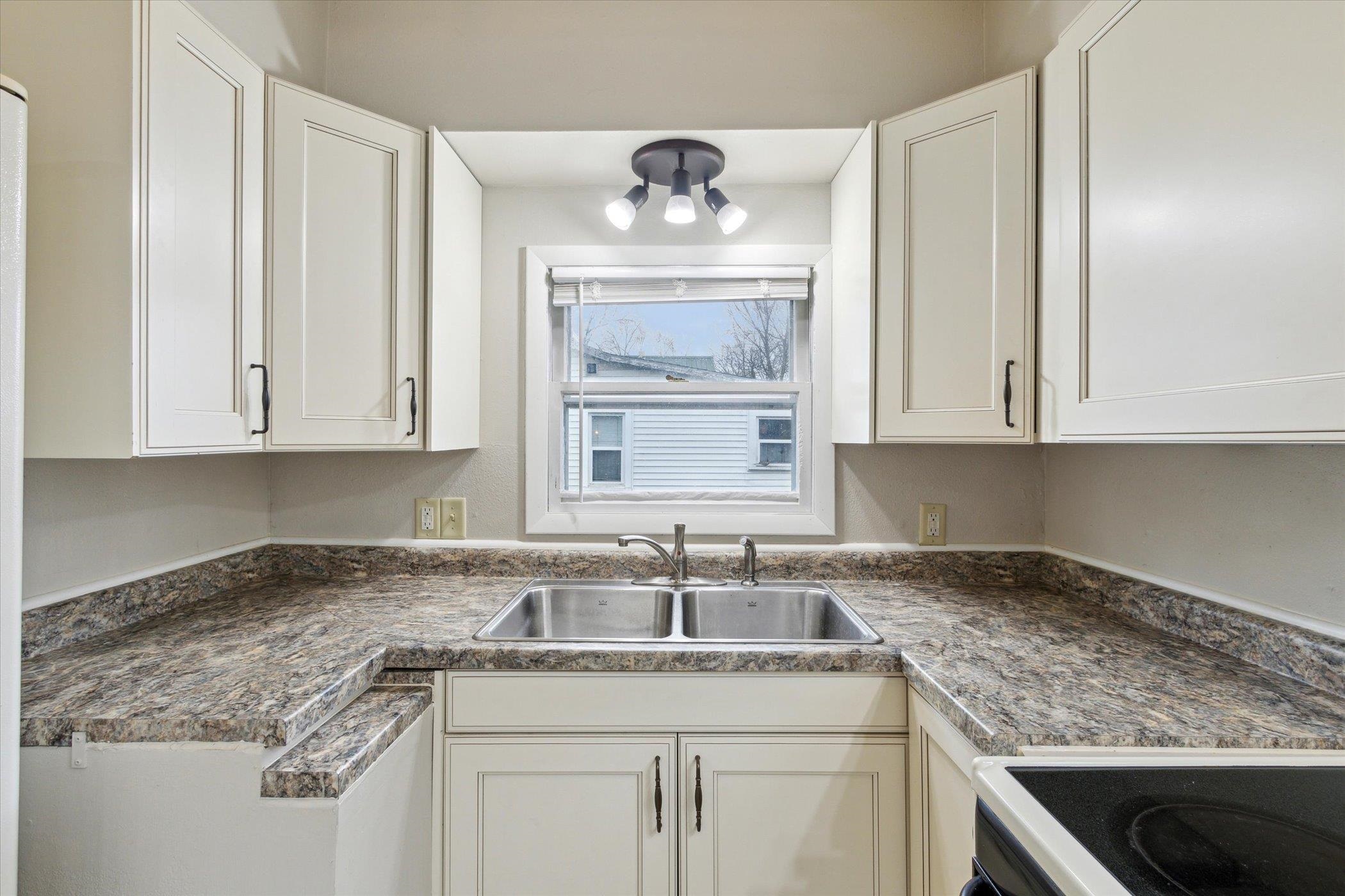1108 Bouchard Avenue