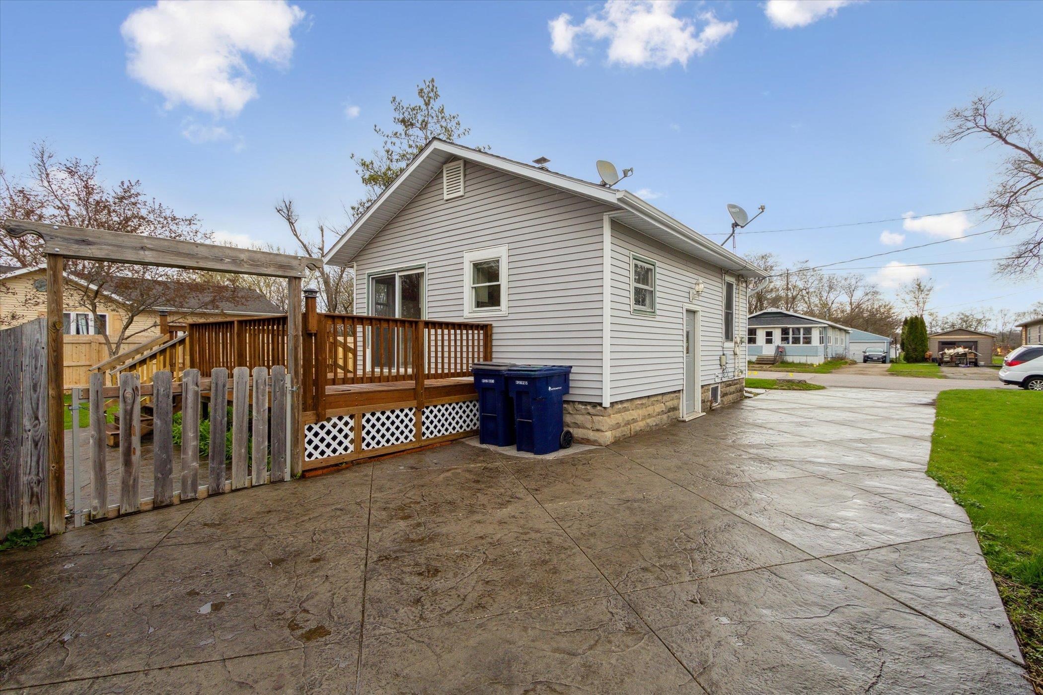 1108 Bouchard Avenue