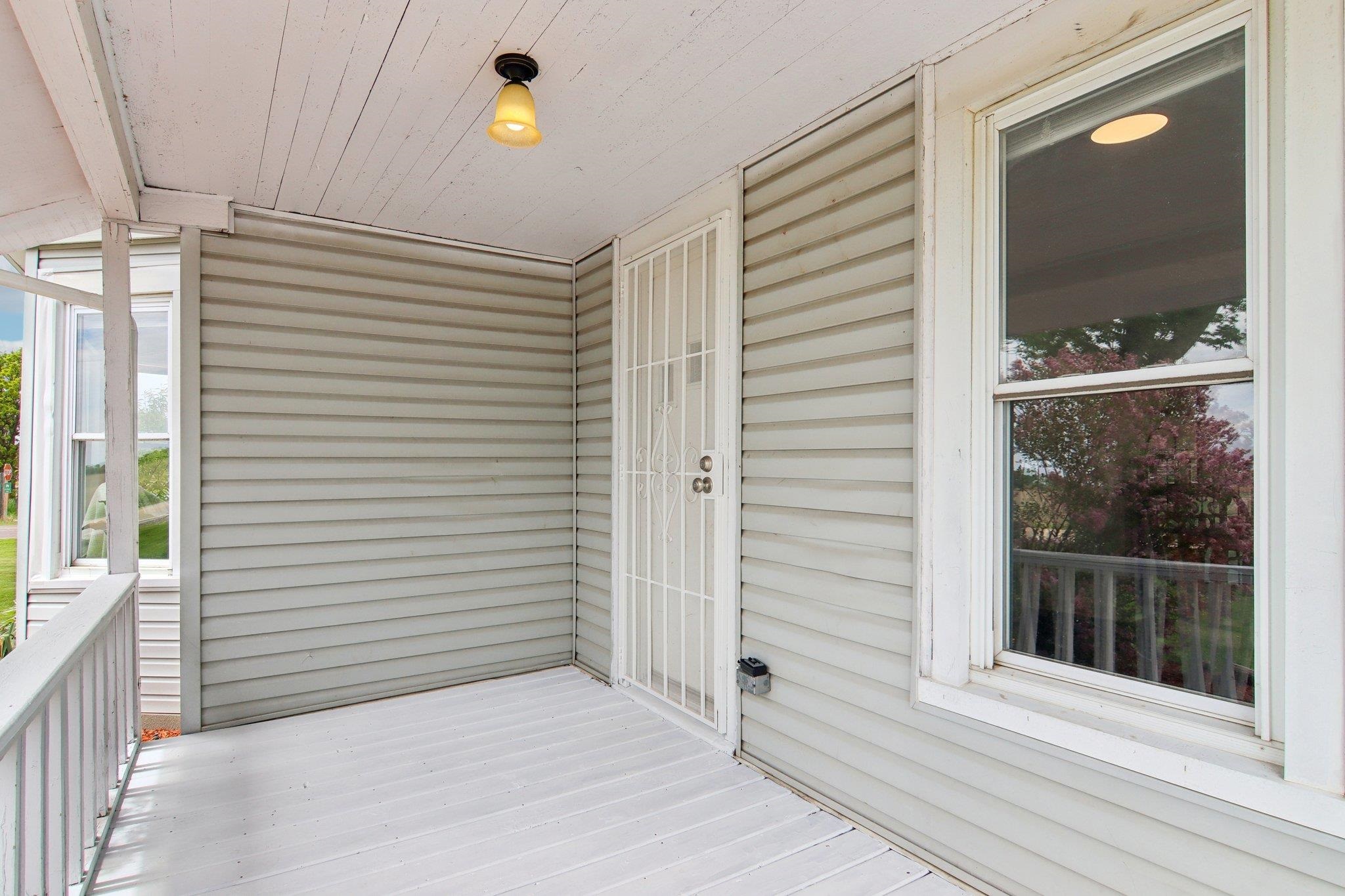 140 W State Line Road