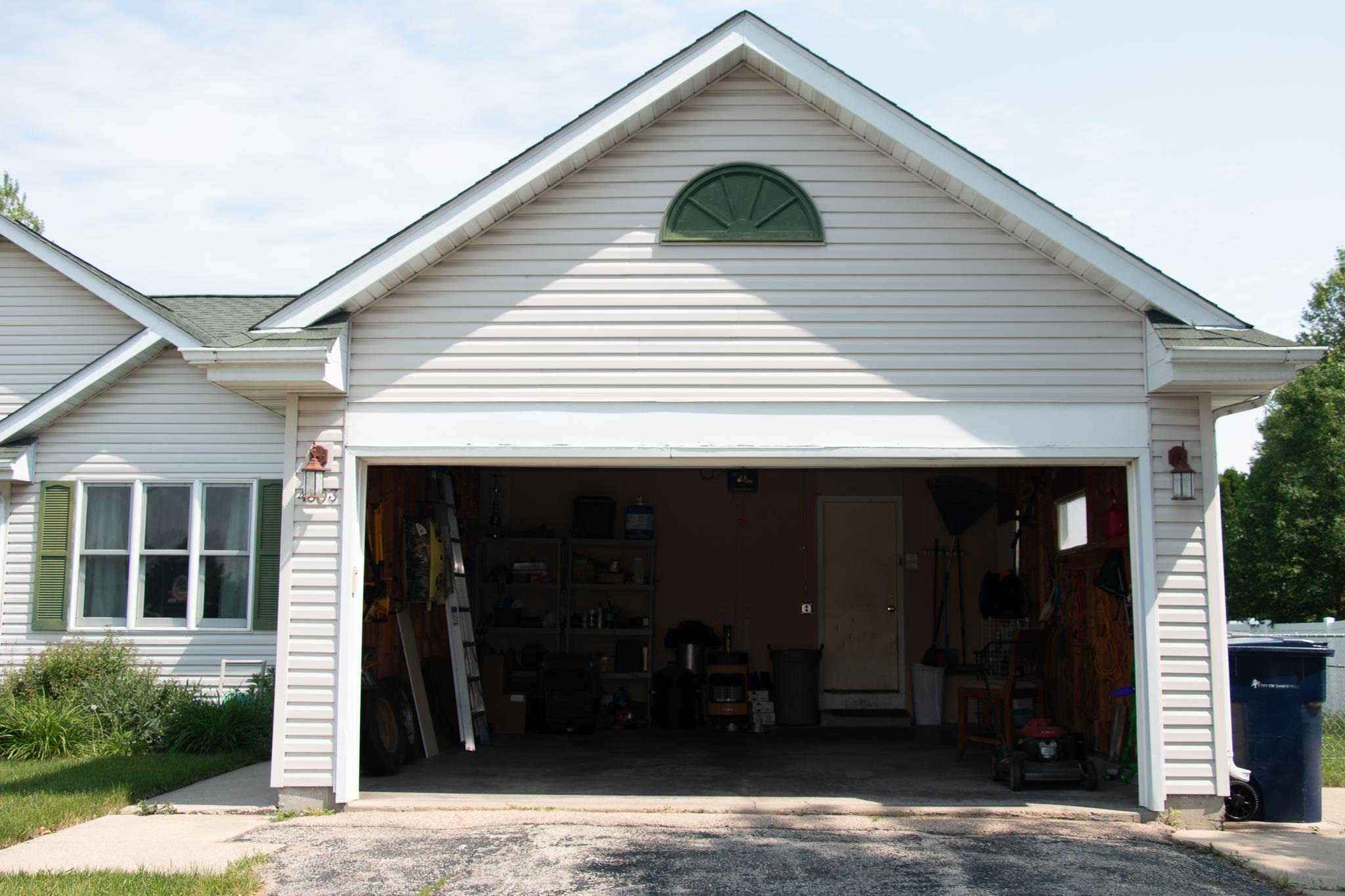 4303 E Milwaukee Street