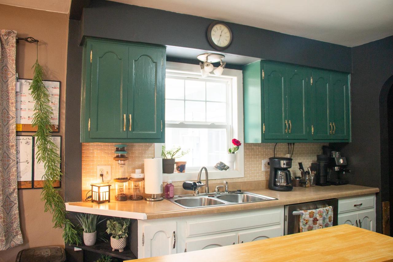 1910 West Memorial Drive