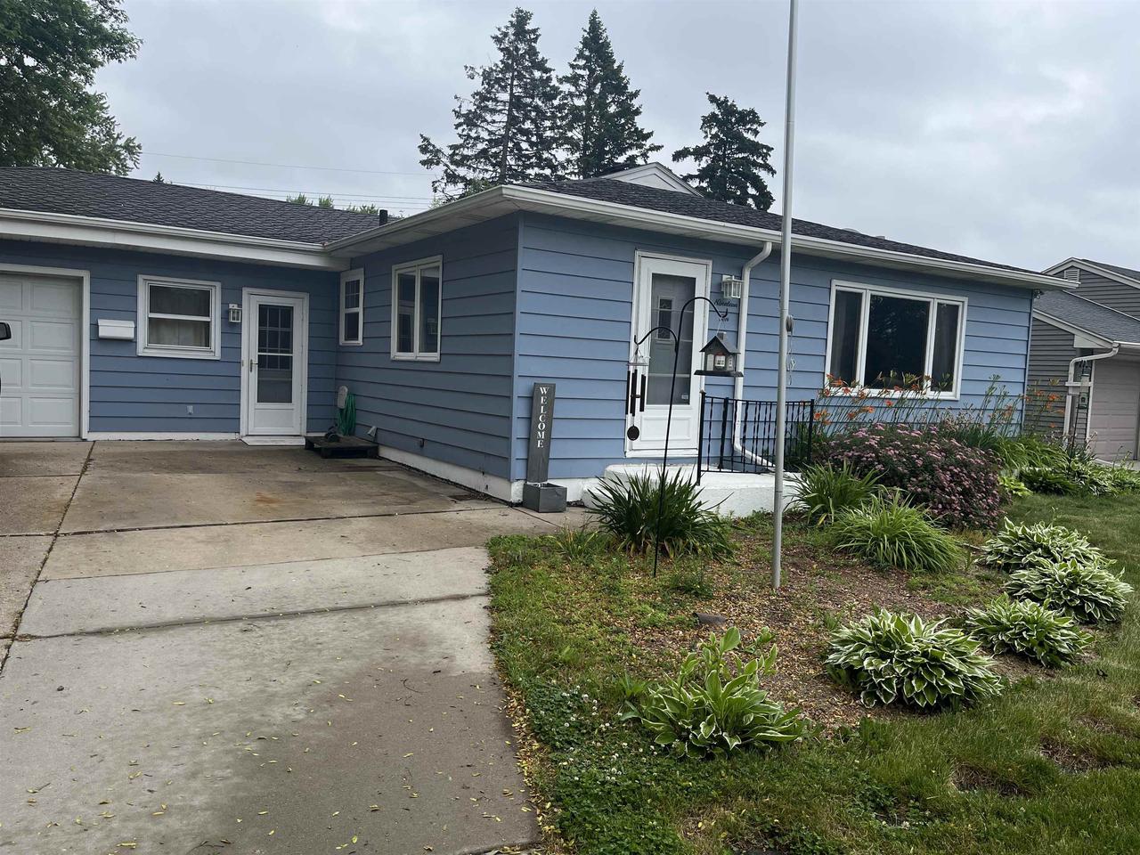 1910 West Memorial Drive