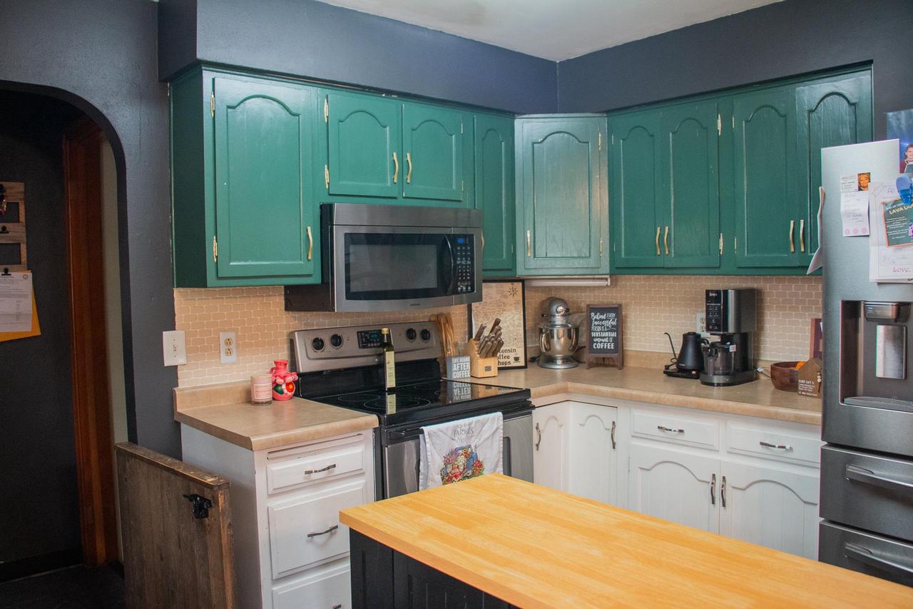 1910 West Memorial Drive