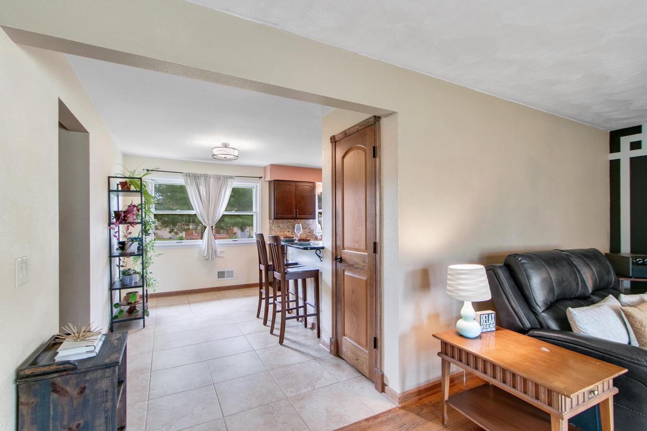 1812 West Rugby Road