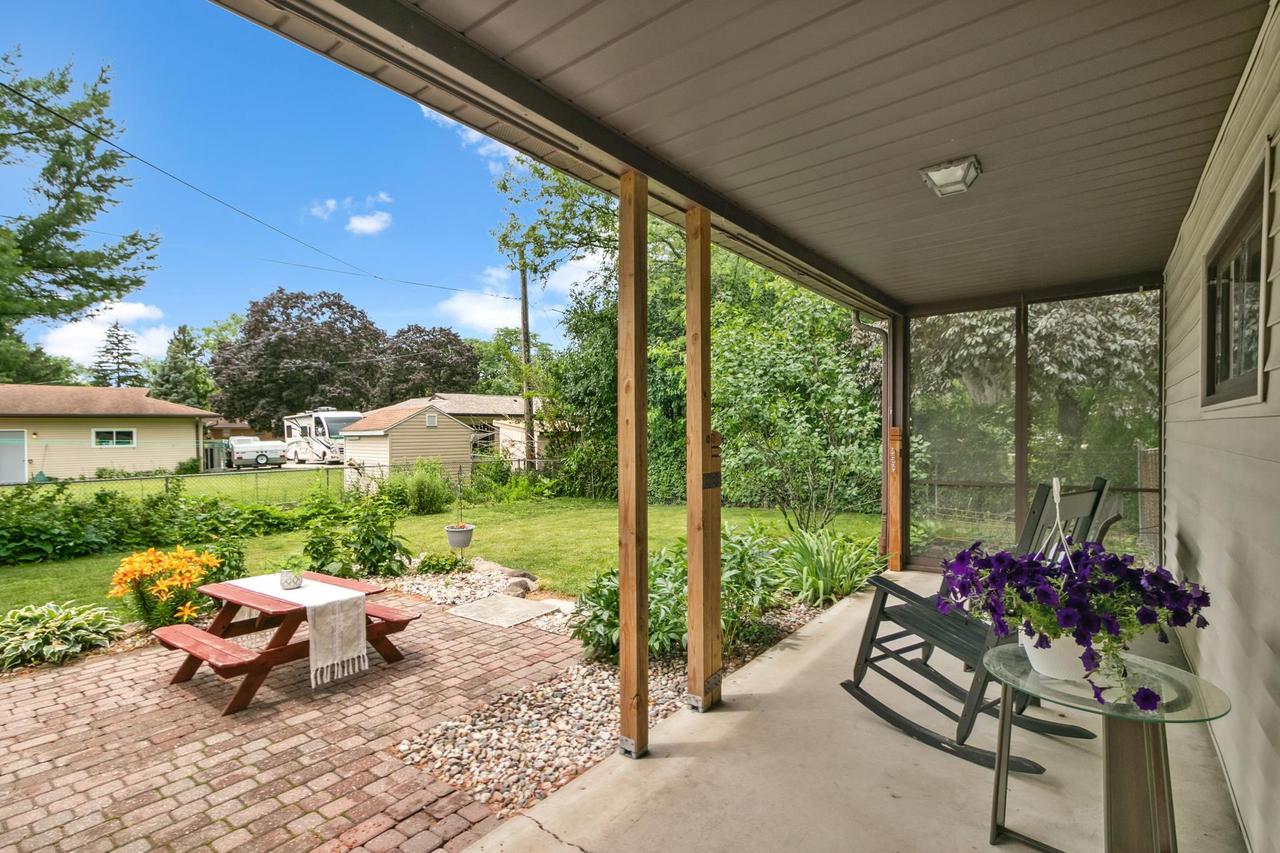 1812 West Rugby Road