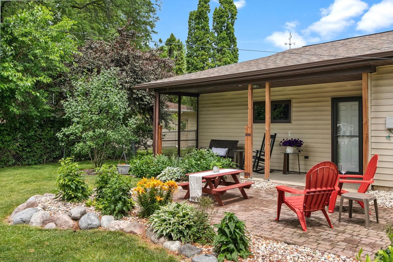 1812 West Rugby Road