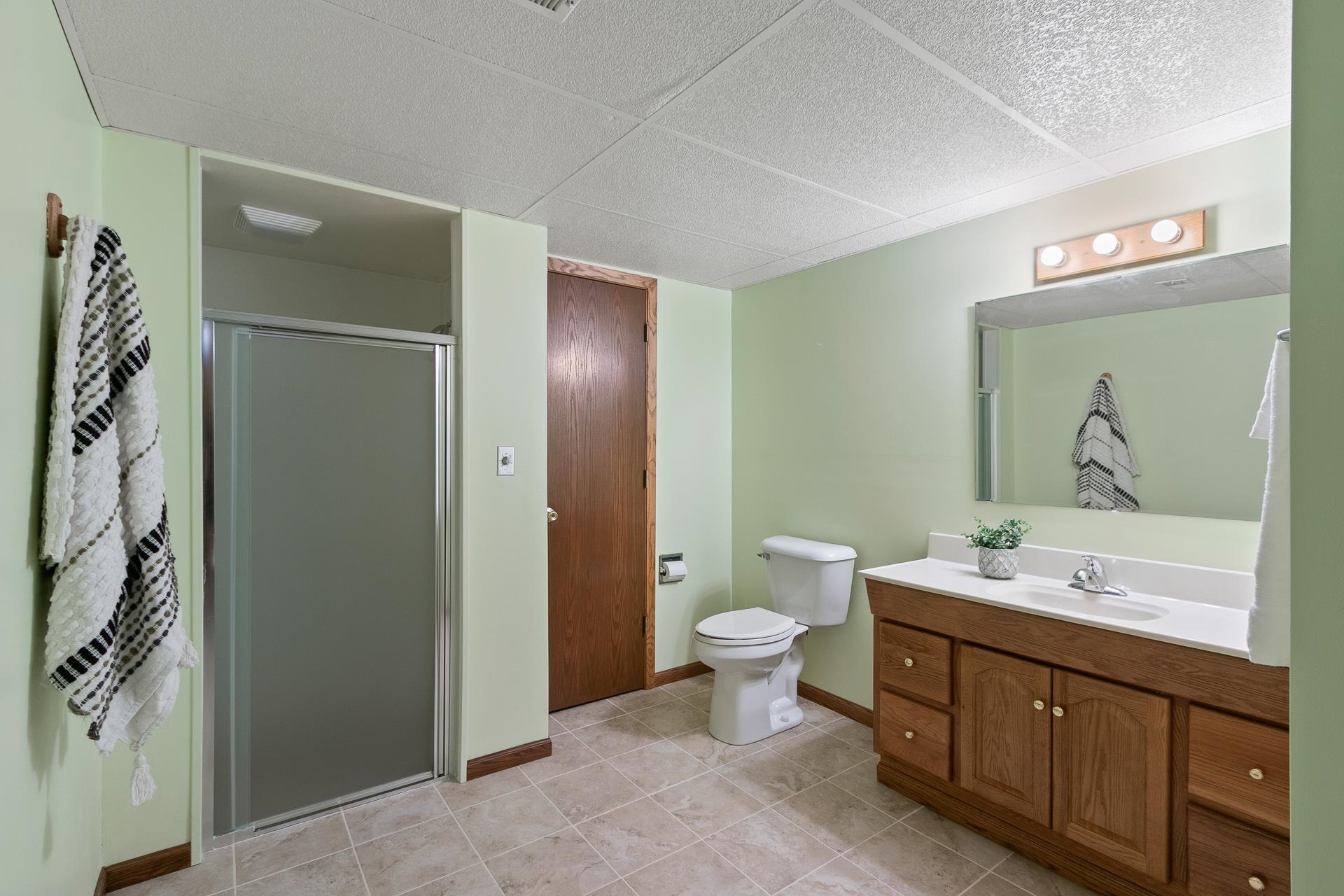 4338 E Fieldcrest Drive