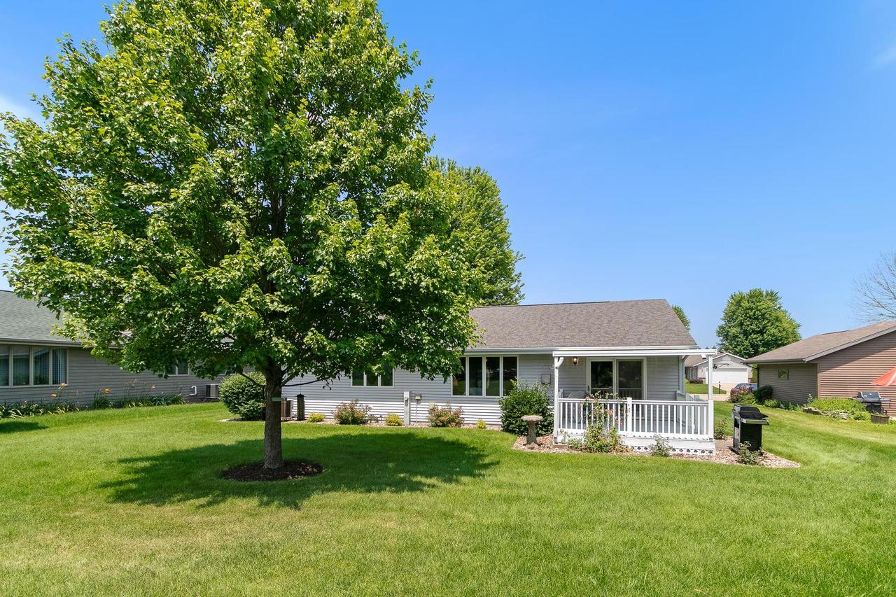 4338 East Fieldcrest Drive