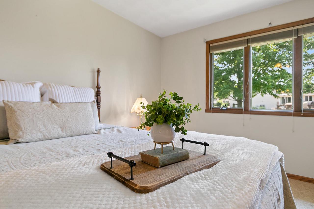 4338 East Fieldcrest Drive