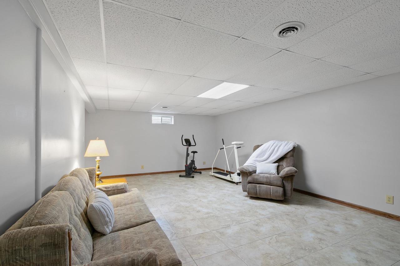 4338 East Fieldcrest Drive