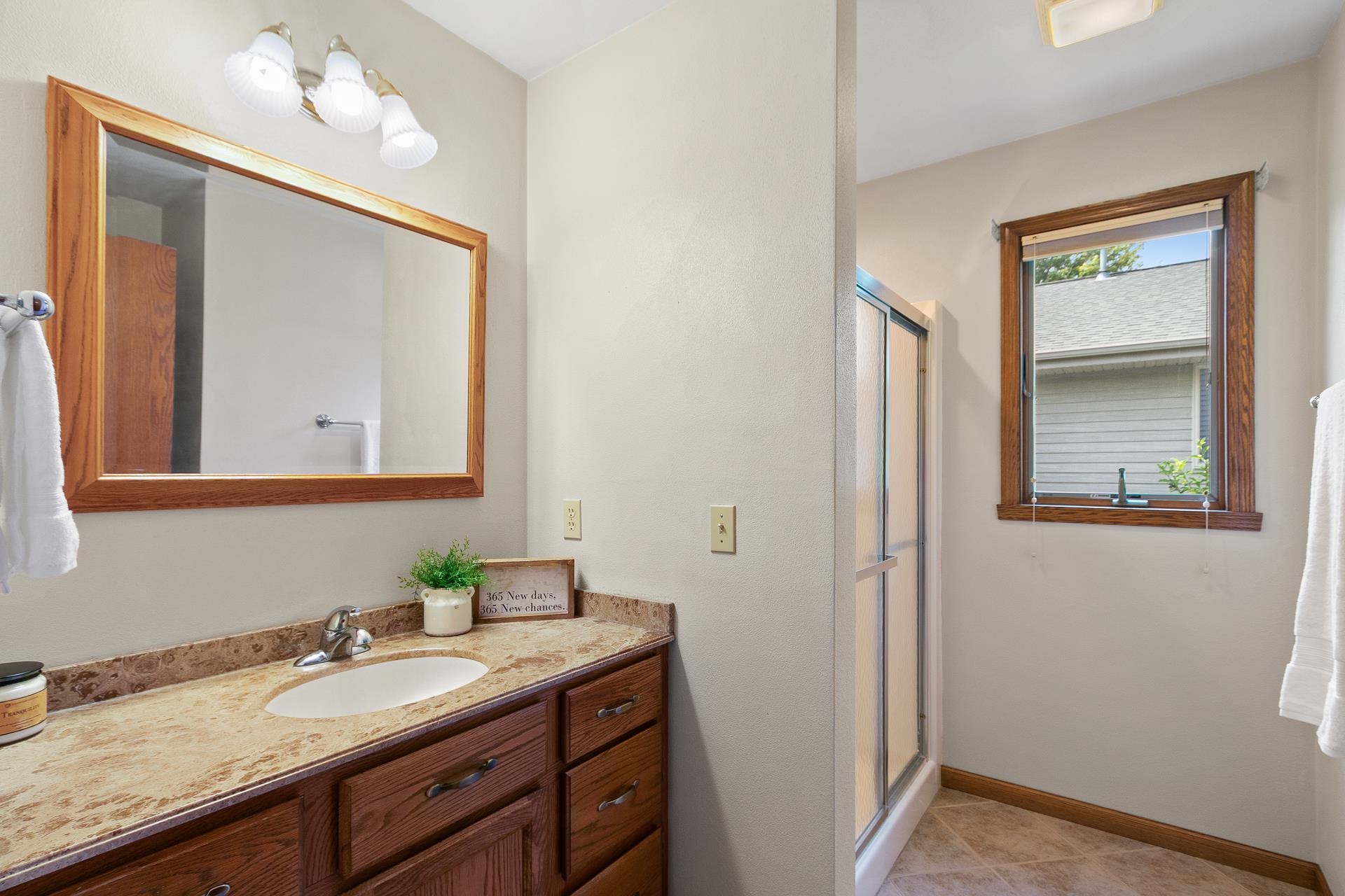 4338 E Fieldcrest Drive