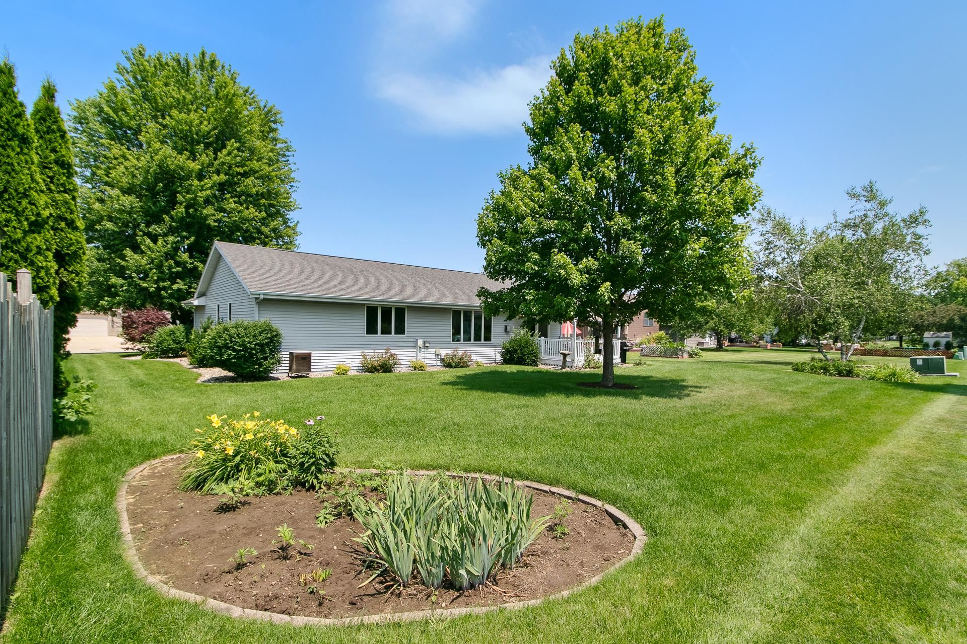 4338 E Fieldcrest Drive