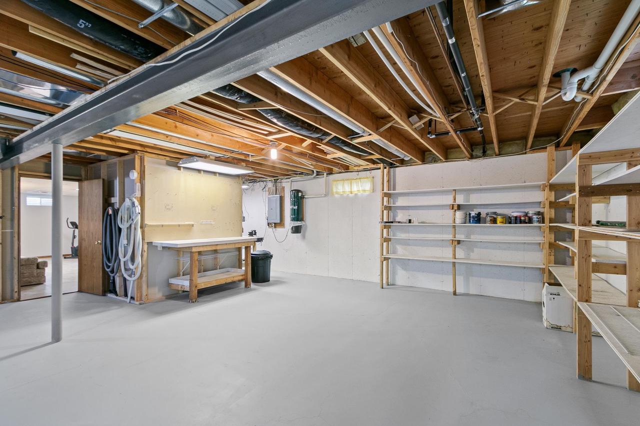 4338 East Fieldcrest Drive