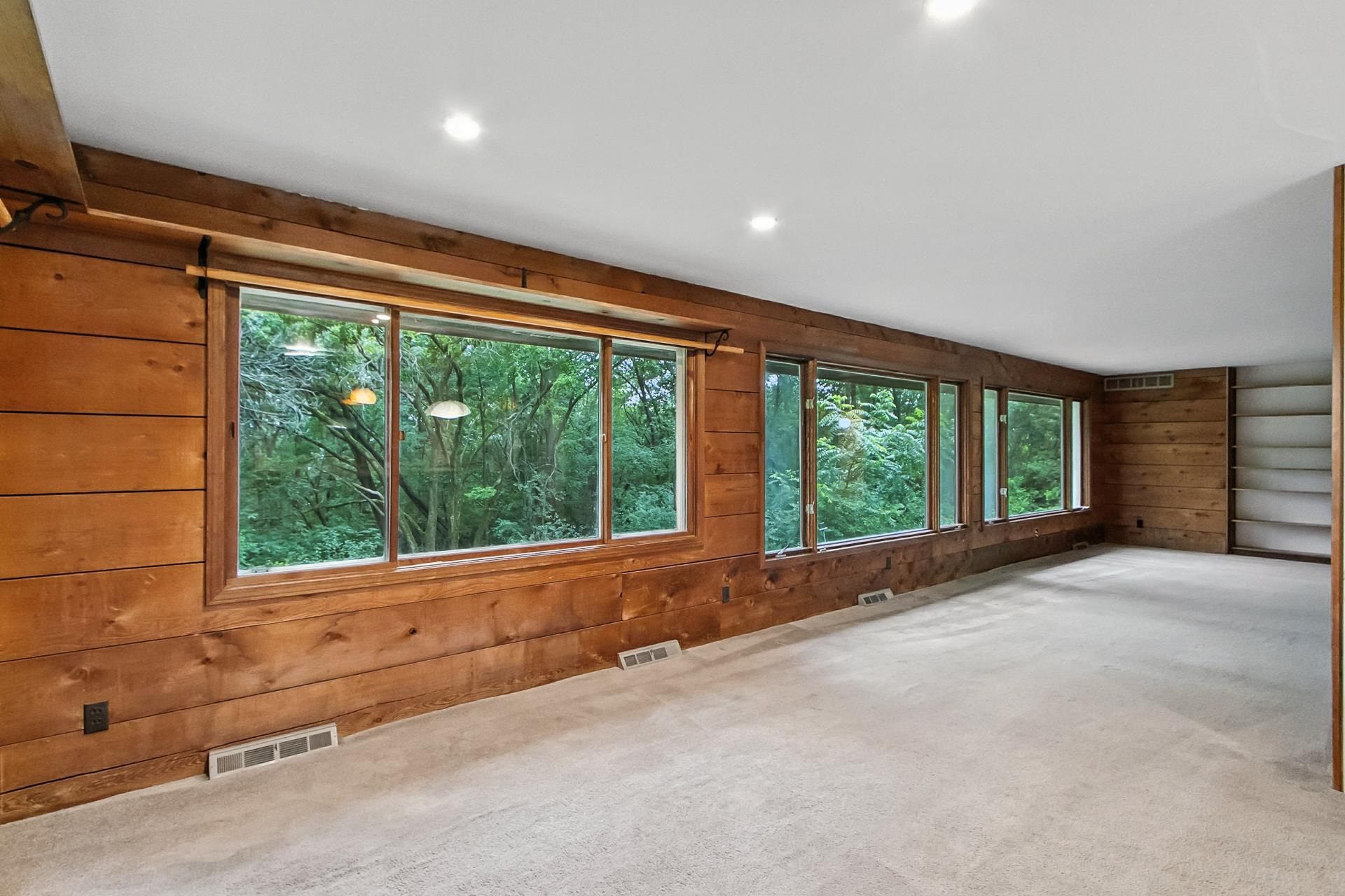 8414 N Bowers Lake Road