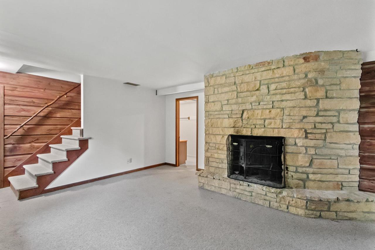 8414 North Bowers Lake Road