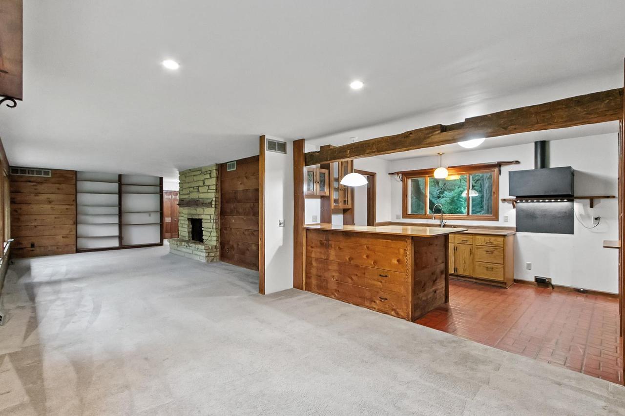 8414 North Bowers Lake Road