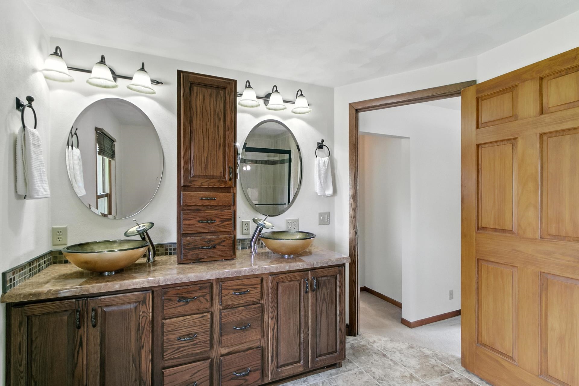 3931 E Milwaukee Street