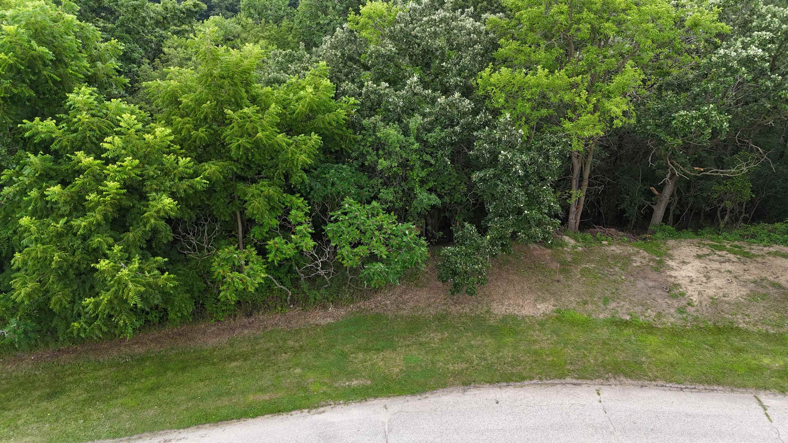 Lot 10/11 N Hillside Row