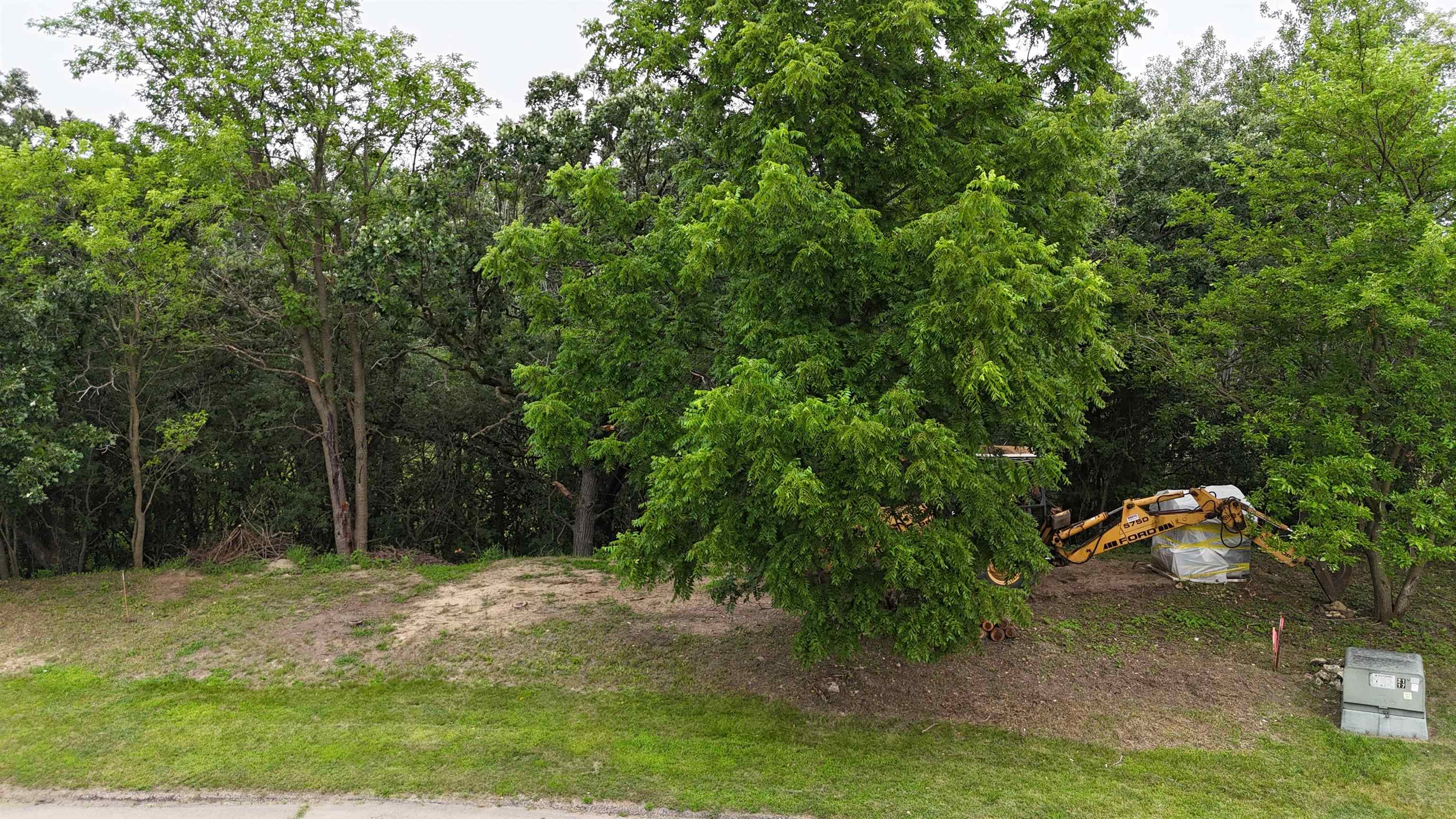 Lot 10/11 N Hillside Row