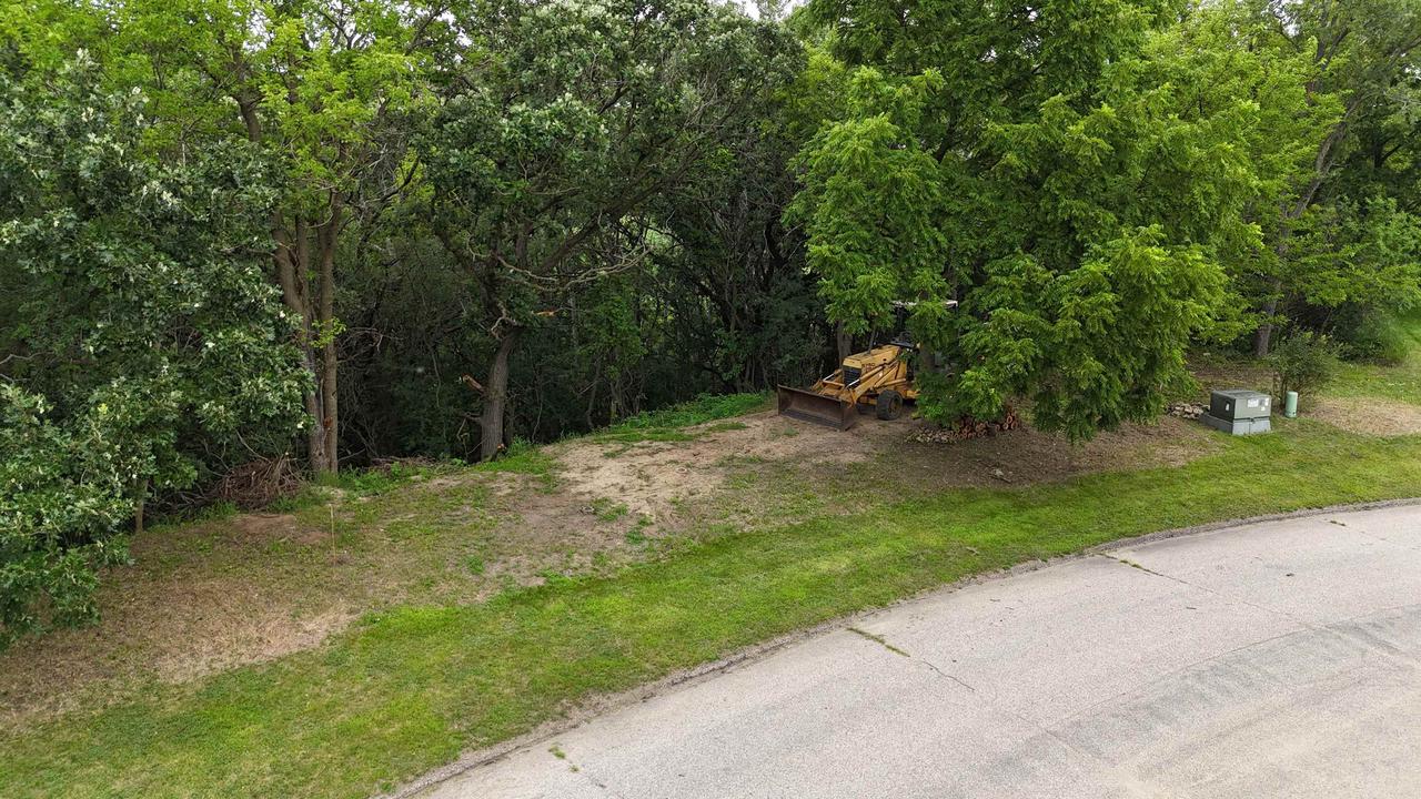 Lot 10/11 North Hillside Row