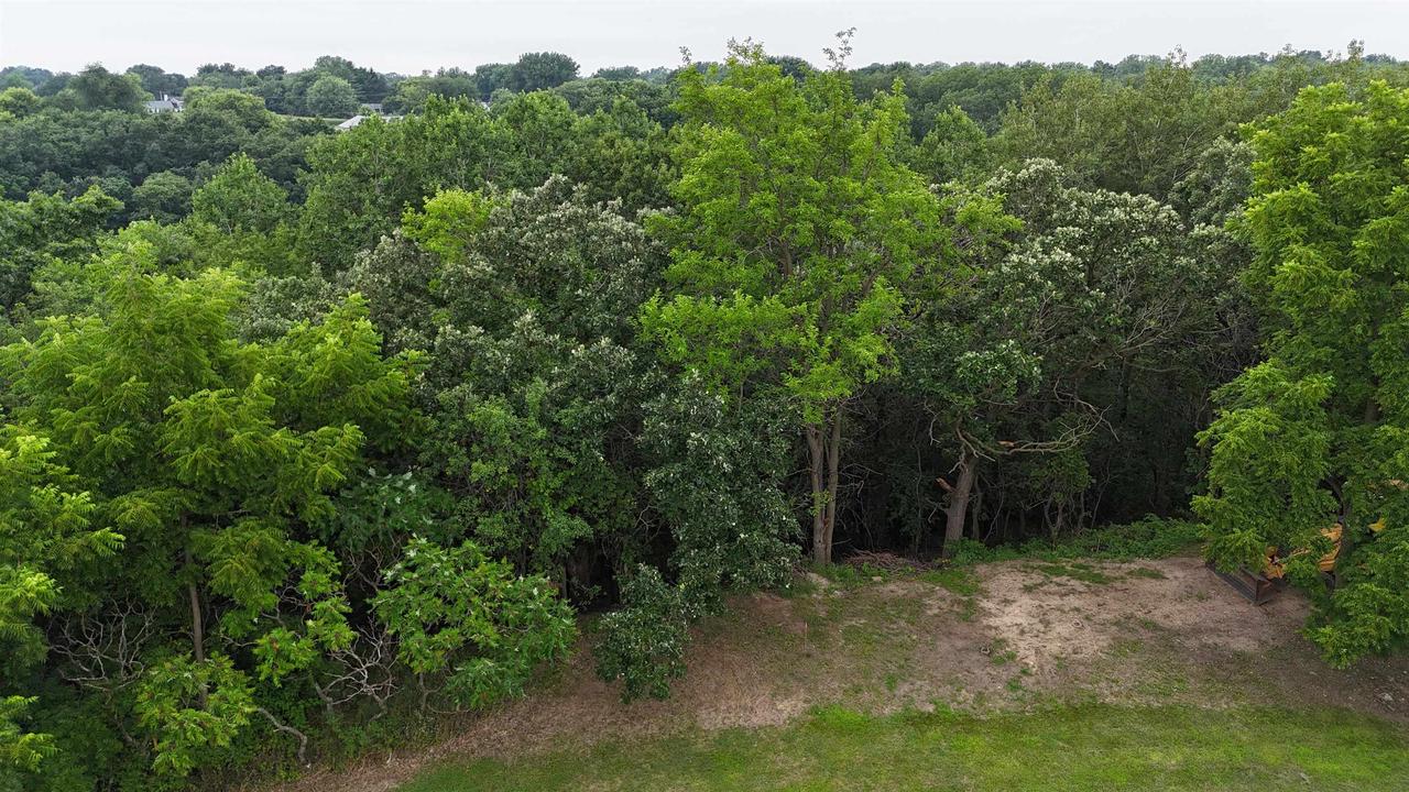 Lot 10/11 North Hillside Row