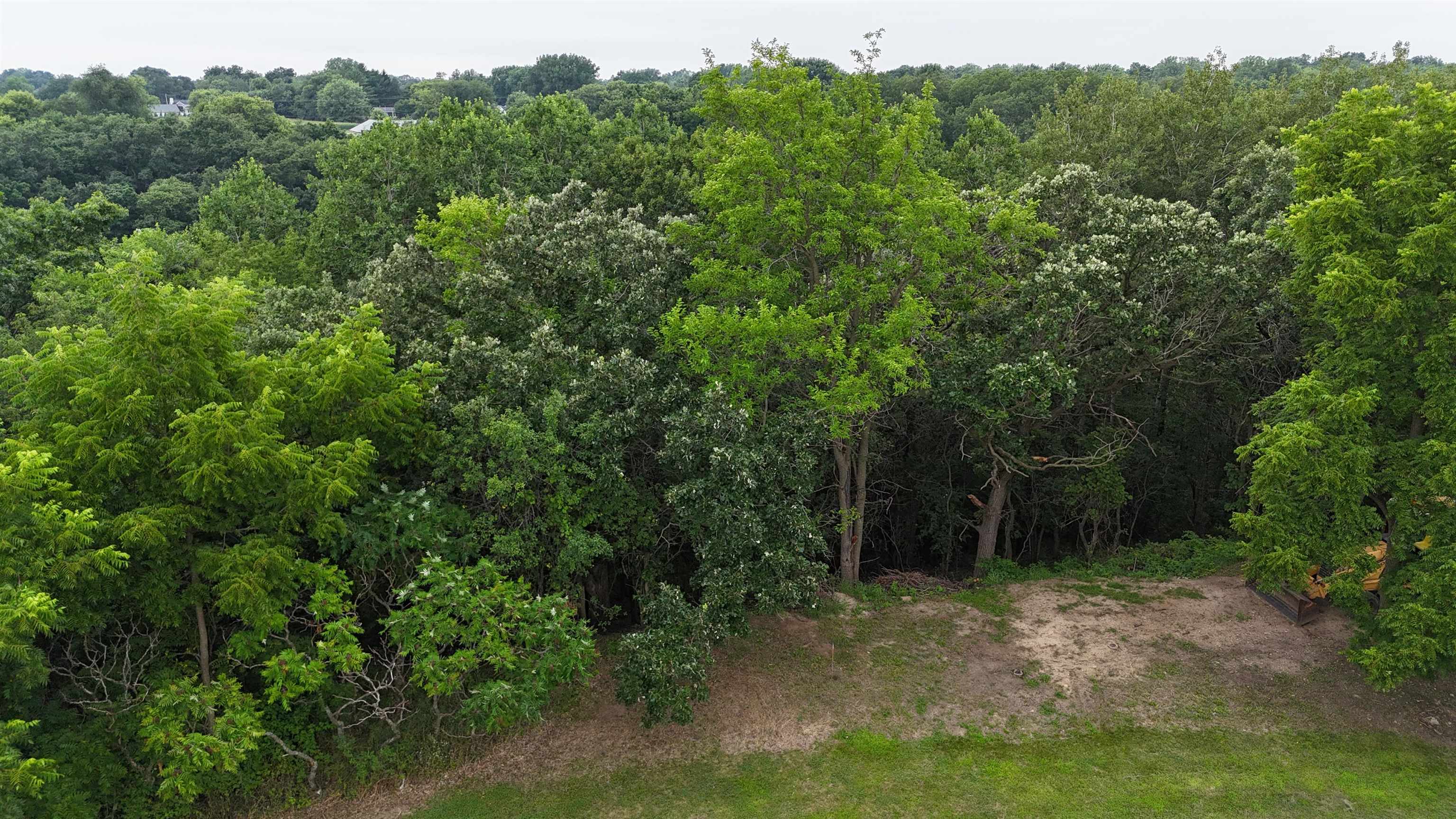 Lot 10/11 N Hillside Row