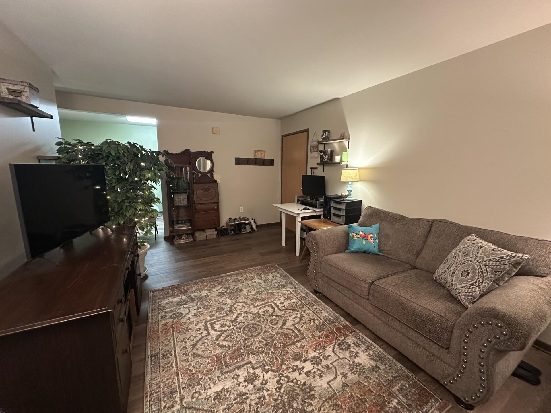 340 Sunset Road Unit: 4