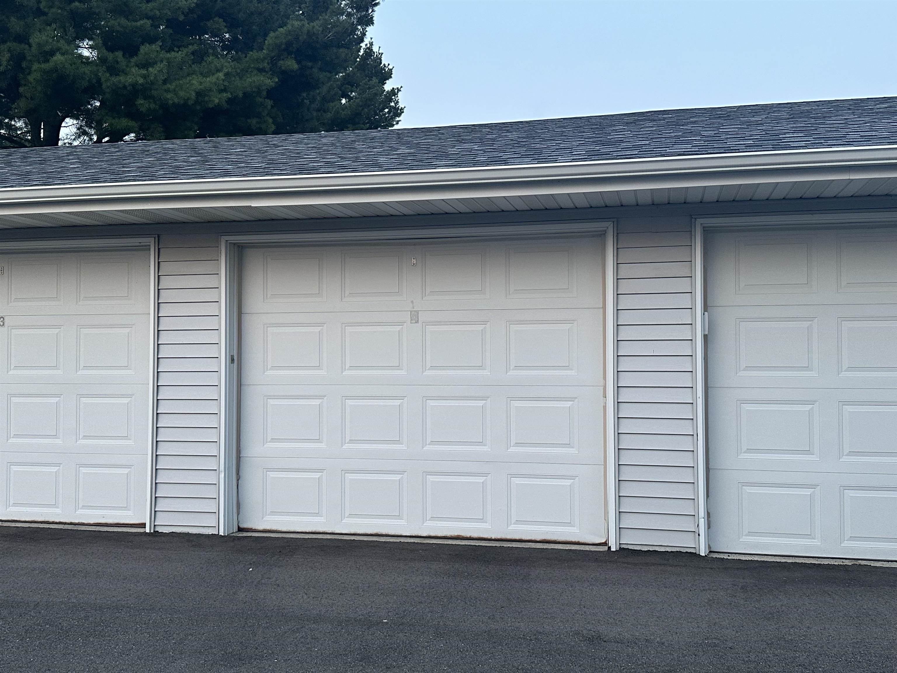 340 Sunset Road Unit: 4