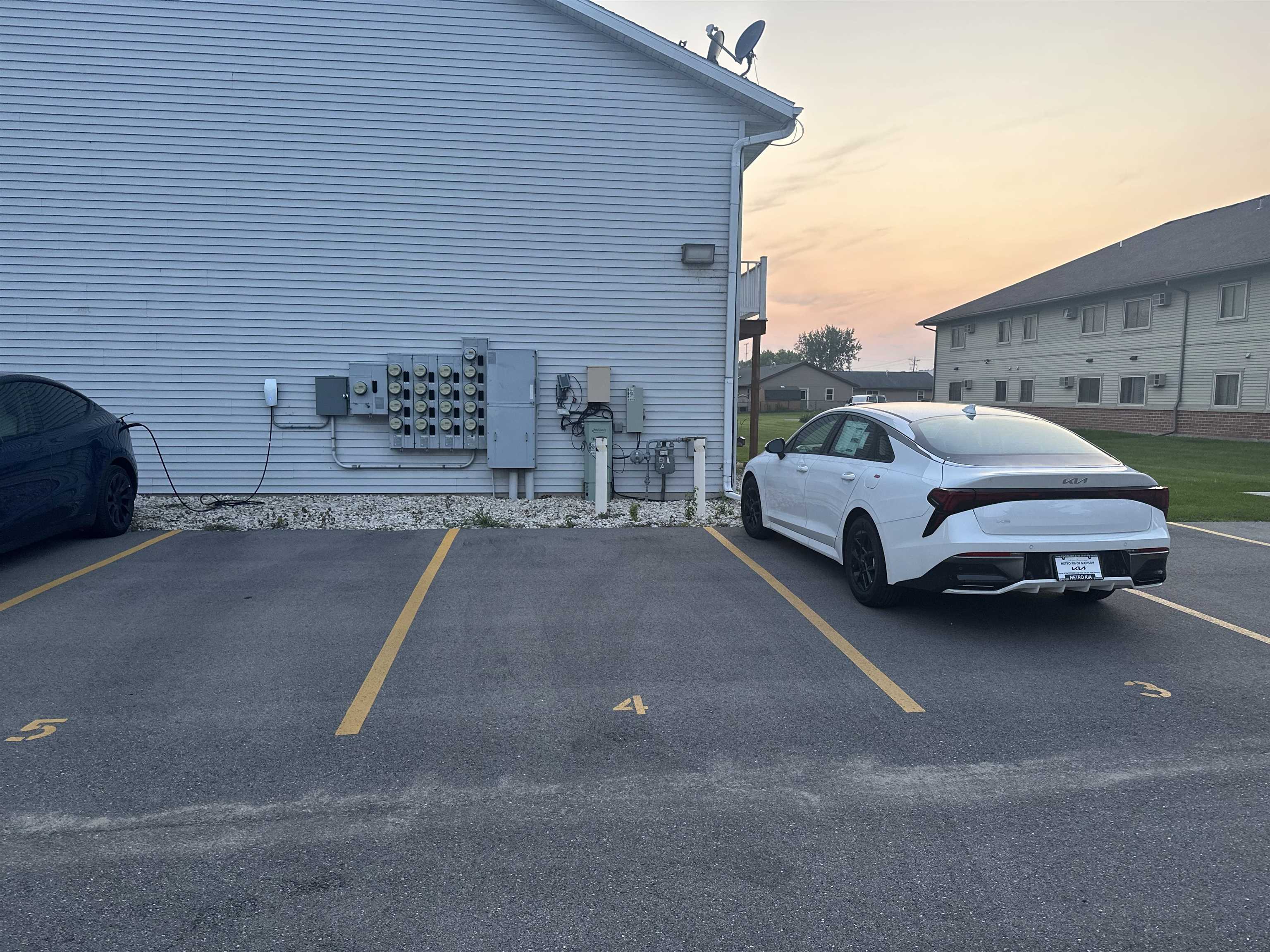 340 Sunset Road Unit: 4