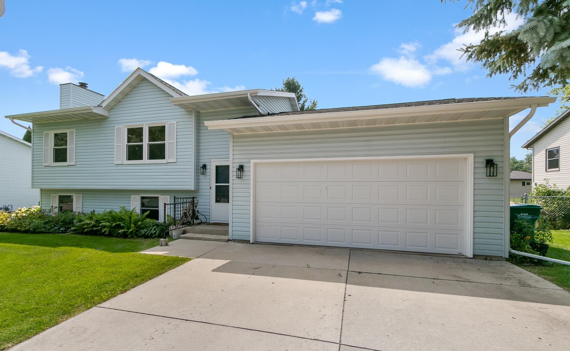 1131 Salem Drive
