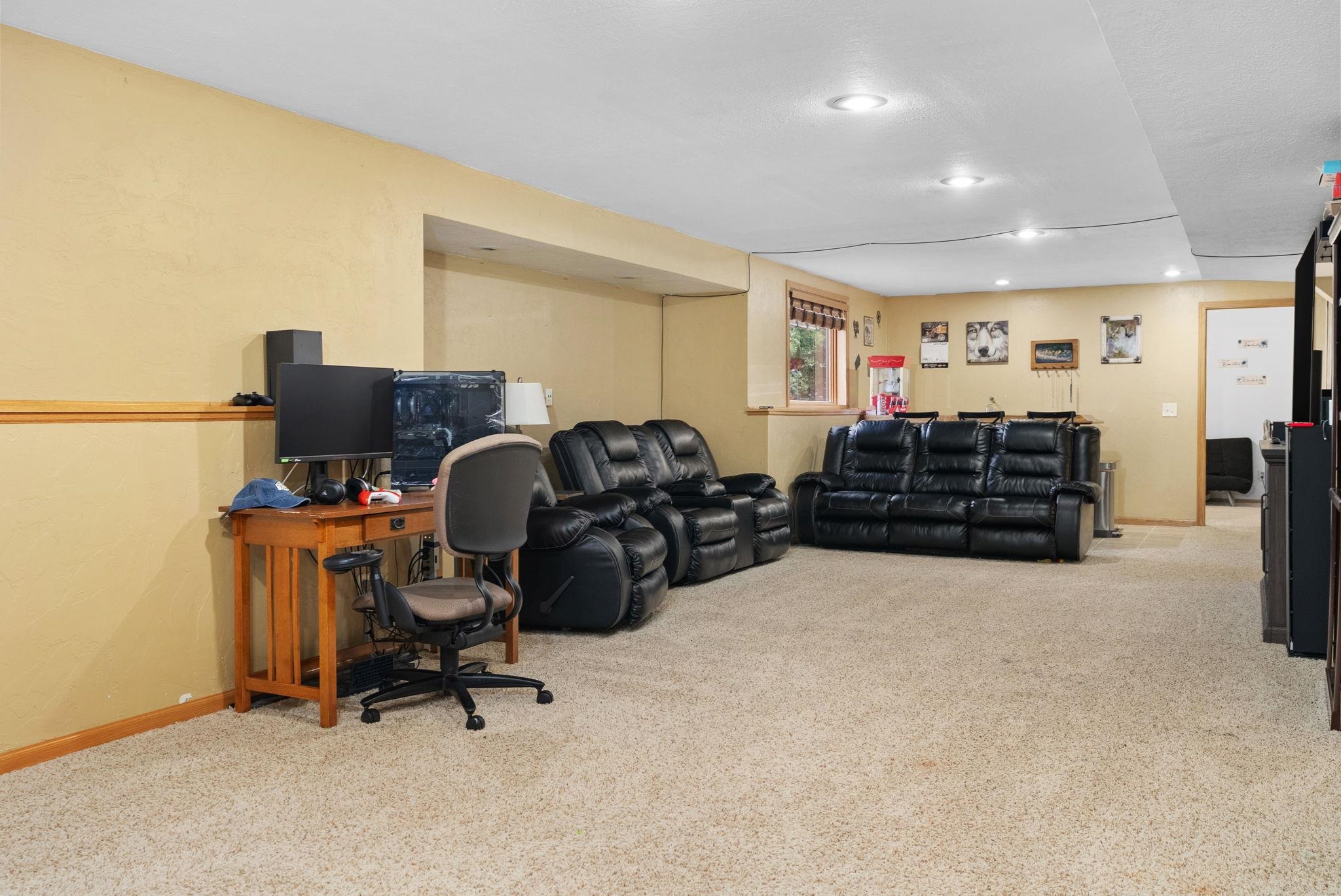4549 Parkwood Drive