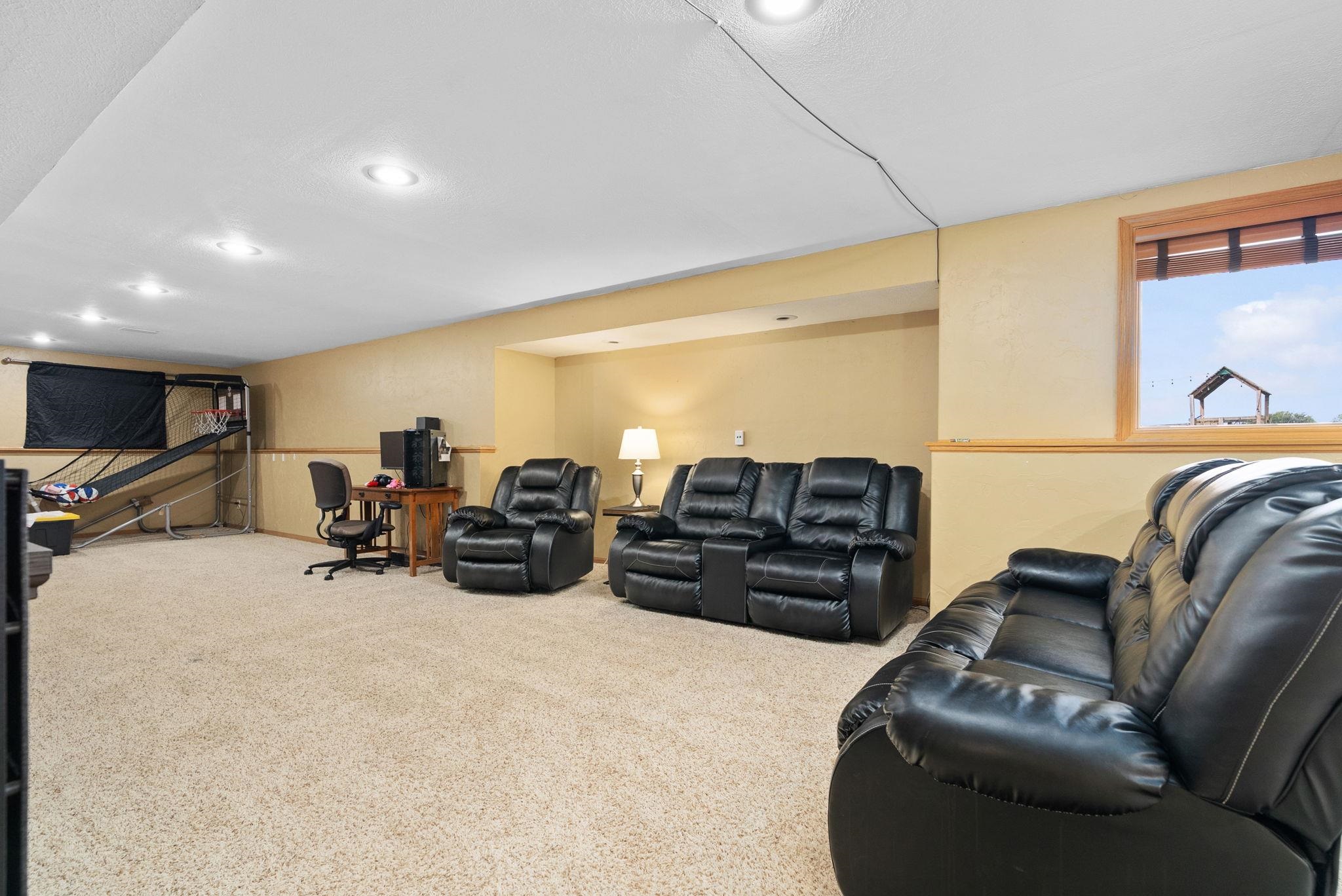 4549 Parkwood Drive