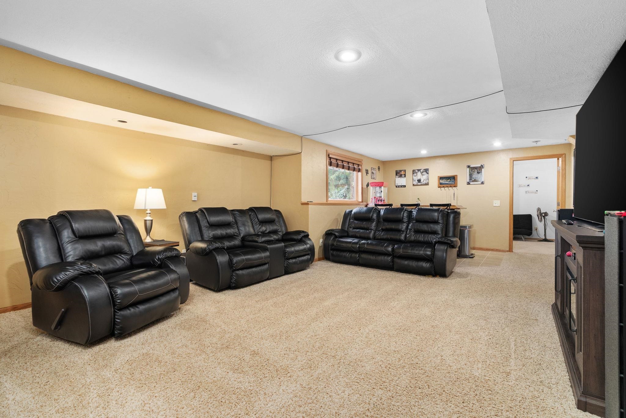 4549 Parkwood Drive
