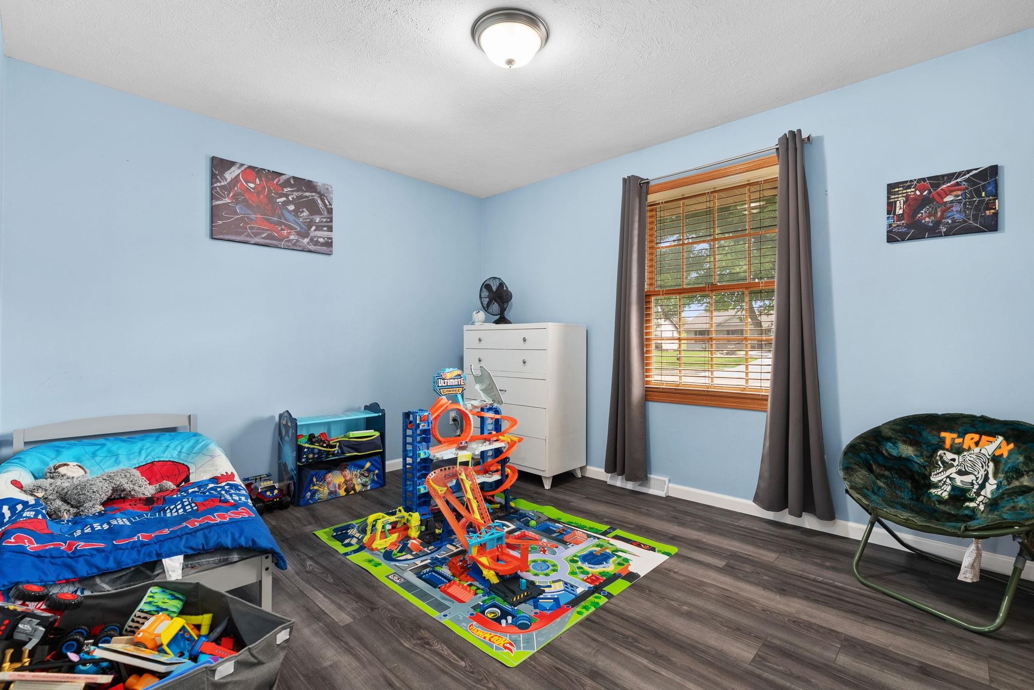 4549 Parkwood Drive