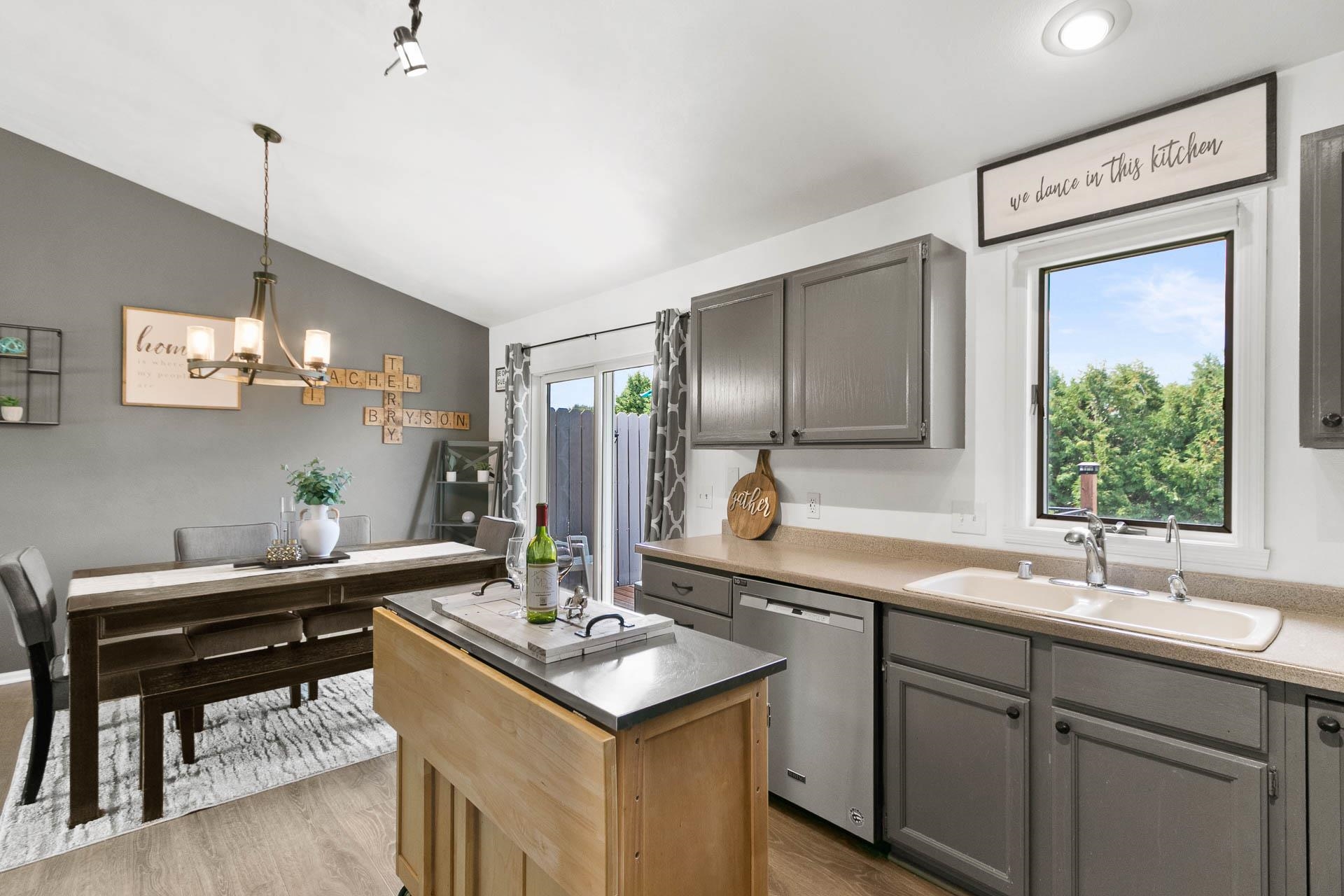 3202 Greenwood Drive