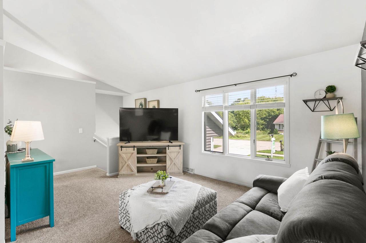 3202 Greenwood Drive