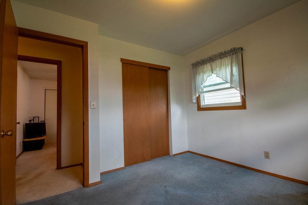 1226 South Oakhill Avenue