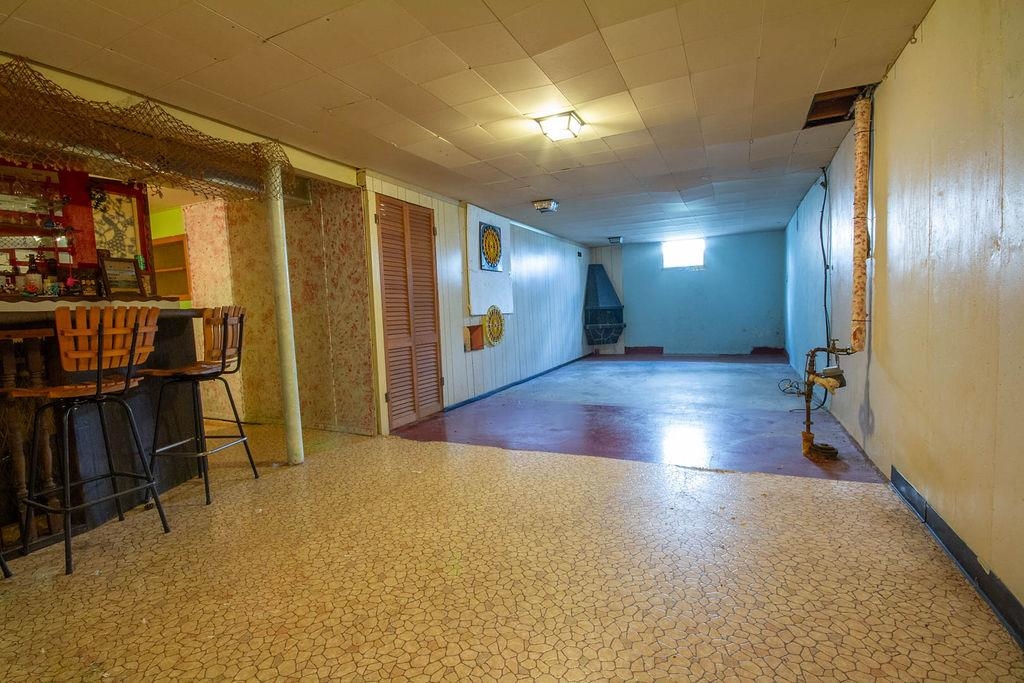 1226 S Oakhill Avenue