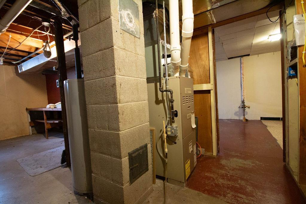 1226 South Oakhill Avenue