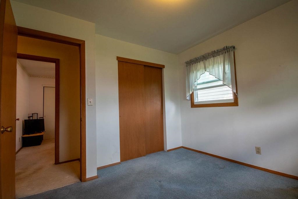 1226 S Oakhill Avenue