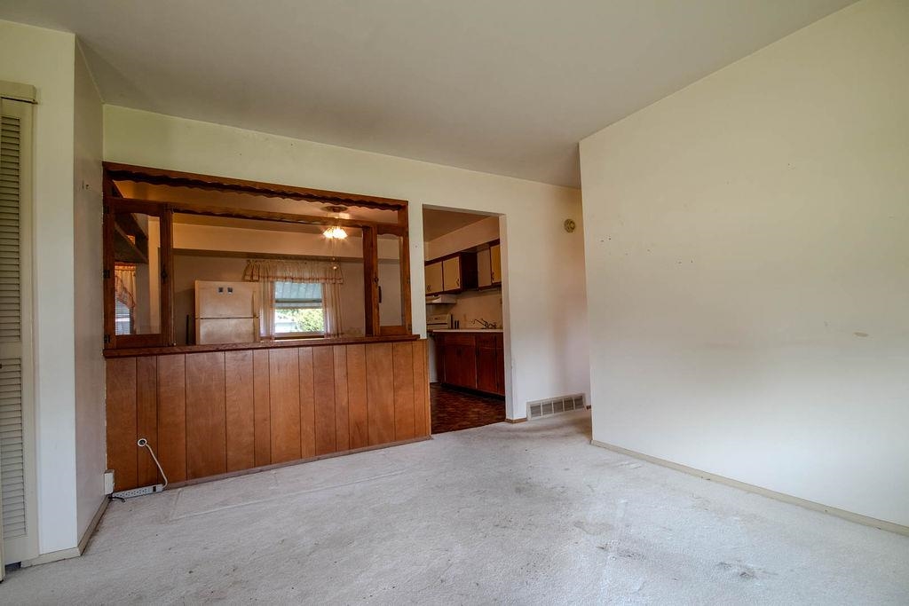 1226 S Oakhill Avenue