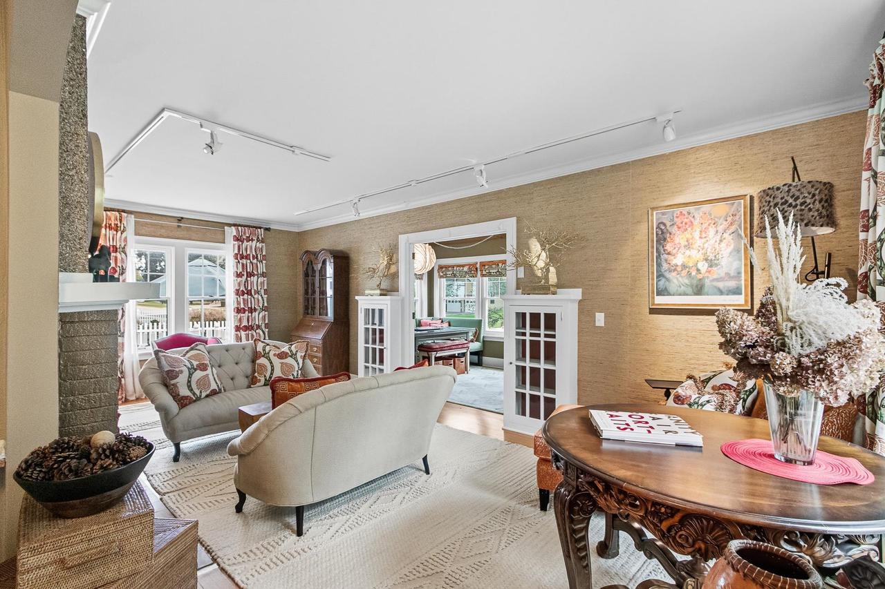 233 Forest Park Boulevard