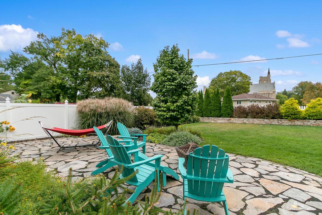 233 Forest Park Boulevard