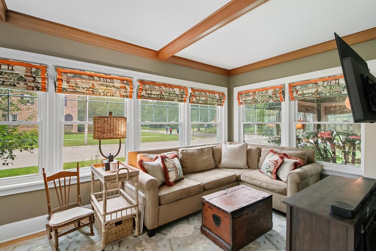 233 Forest Park Boulevard