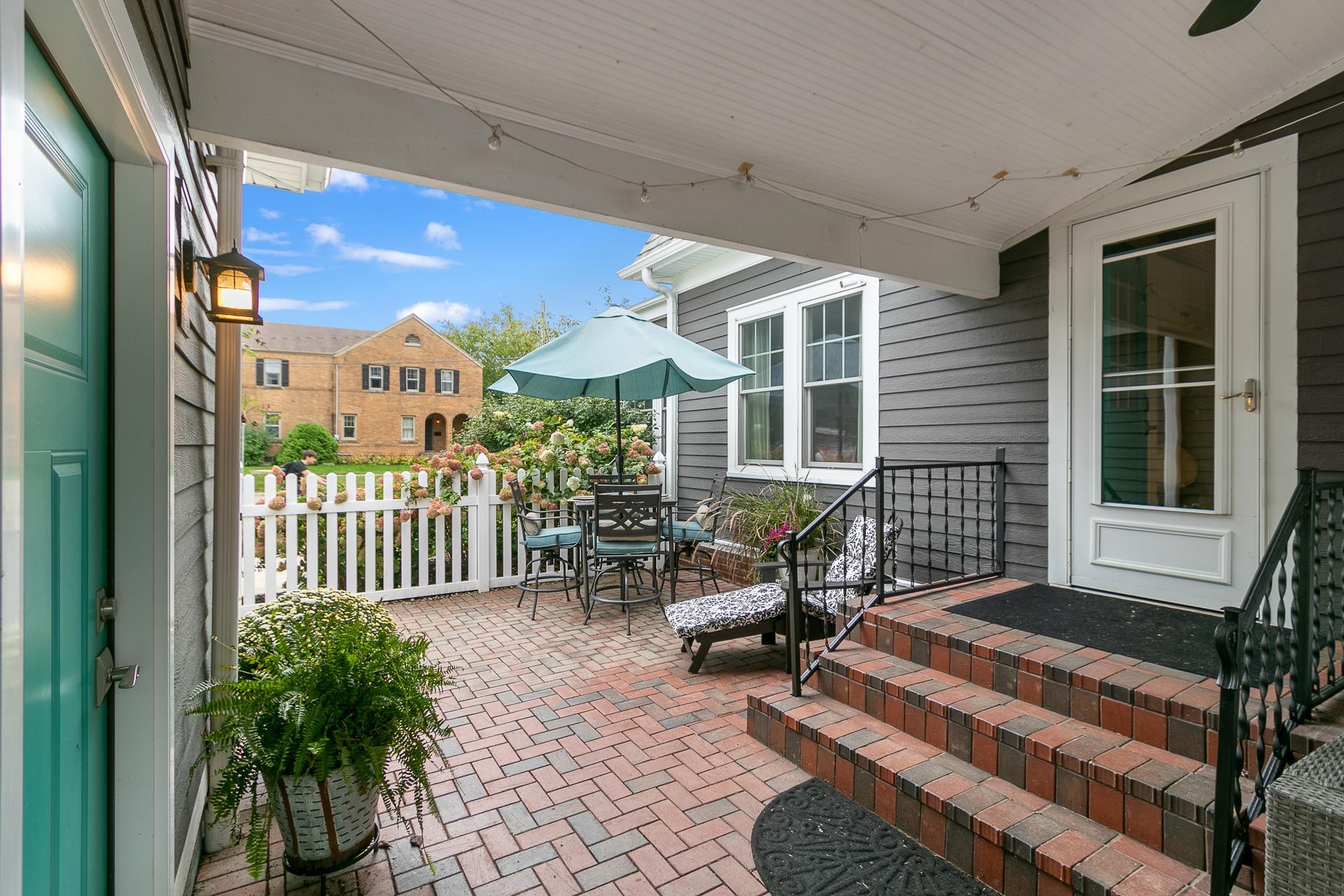 233 Forest Park Boulevard