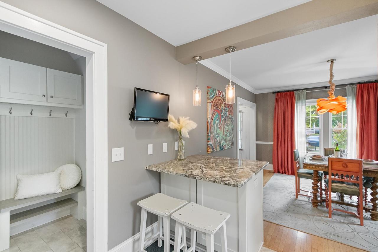 233 Forest Park Boulevard