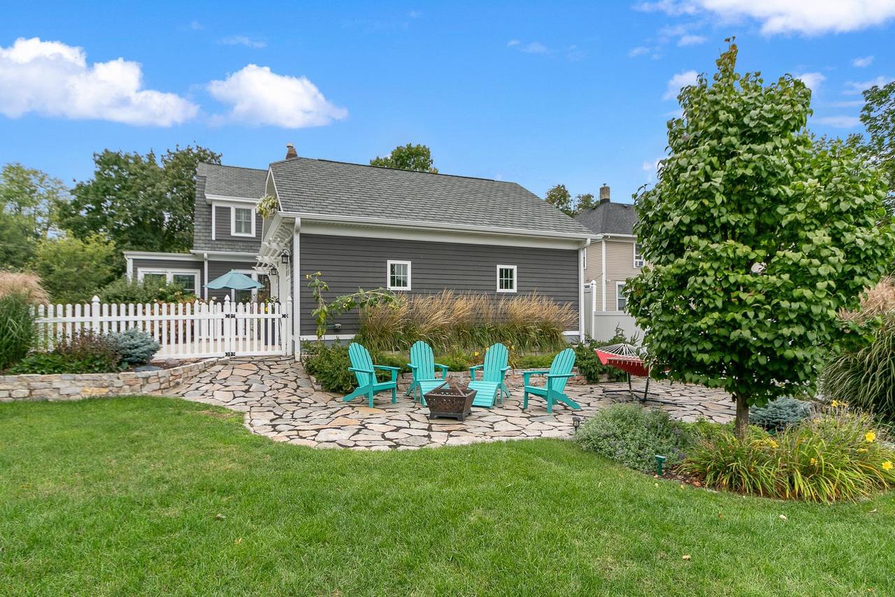 233 Forest Park Boulevard