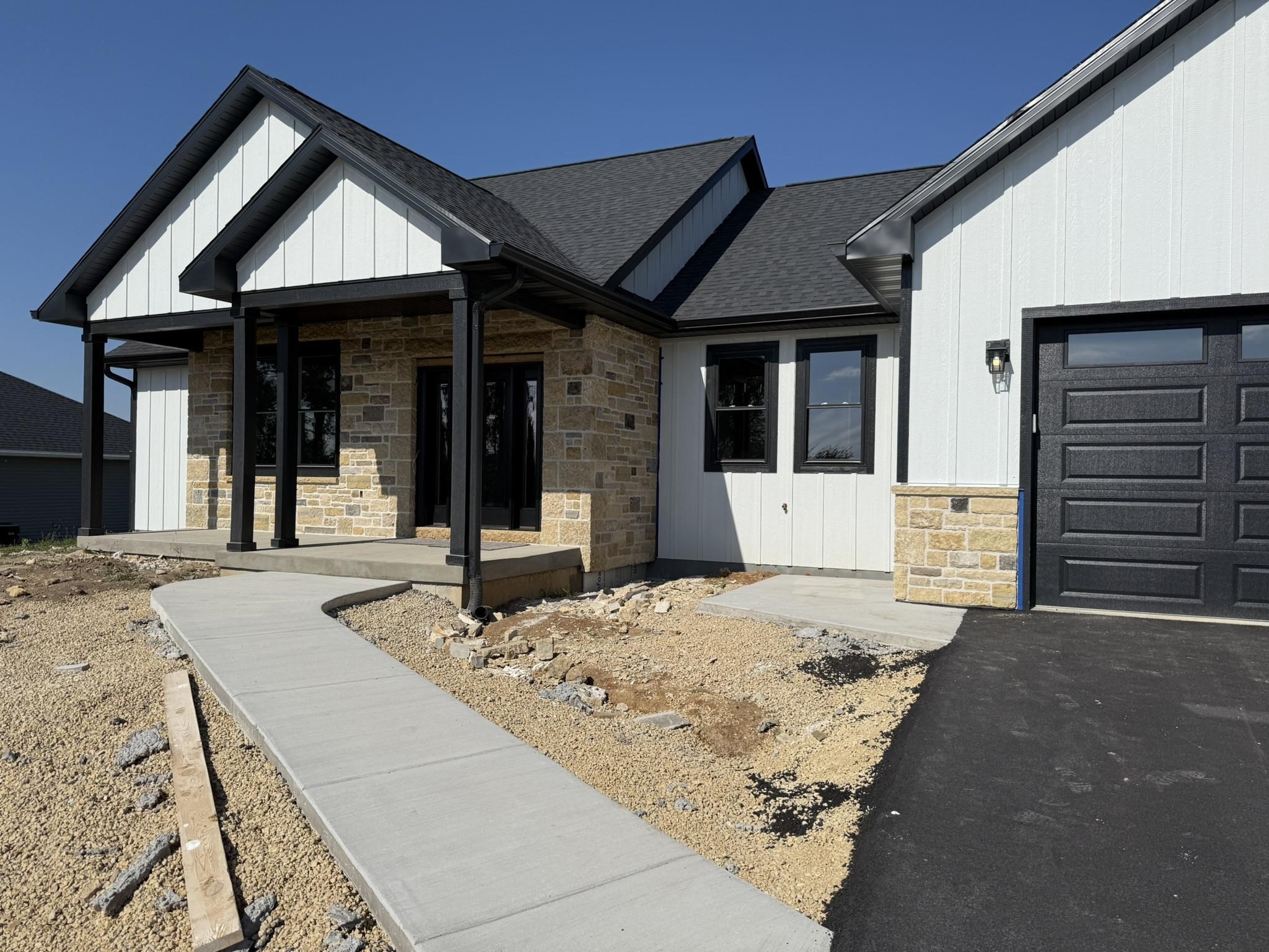 192 Antoine Street